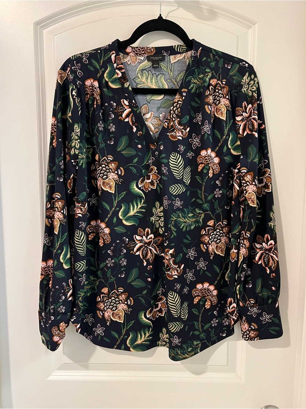 Ann Taylor Navy Floral V-Neck Blouse with Green & Tan Accents